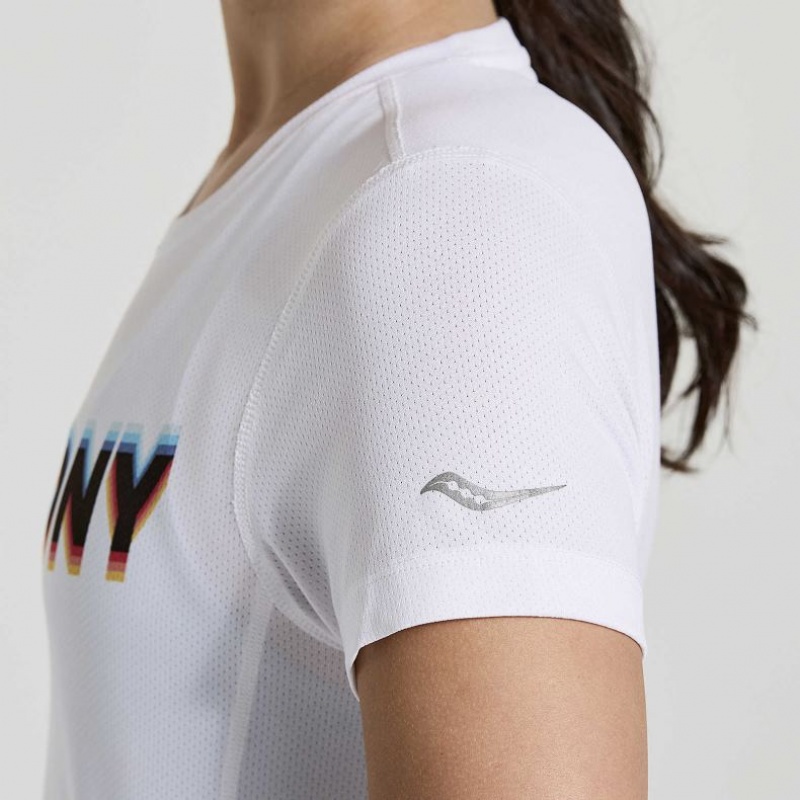 Saucony Stopwatch Graphic Kurzes Sleeve T-Shirt Damen Weiß | BERLIN VXLSKN