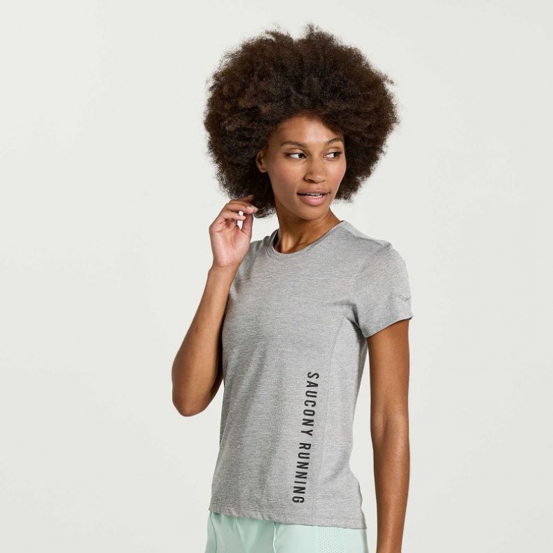 Saucony Stopwatch Graphic Kurzes Sleeve T-Shirt Damen Hellgrau | BERLIN YKFZOW